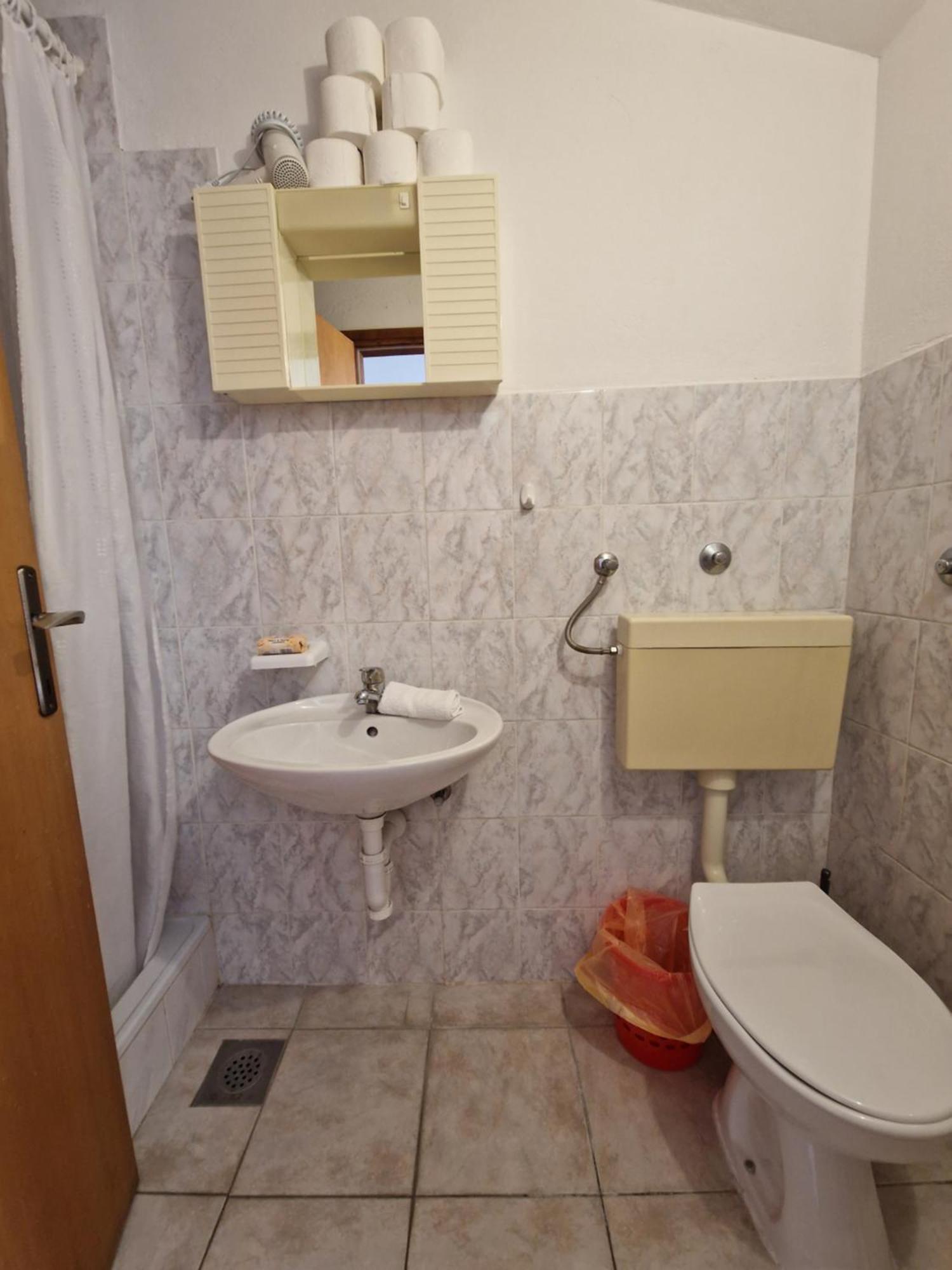 Apartmani "Ivan" มารีนา ภายนอก รูปภาพ